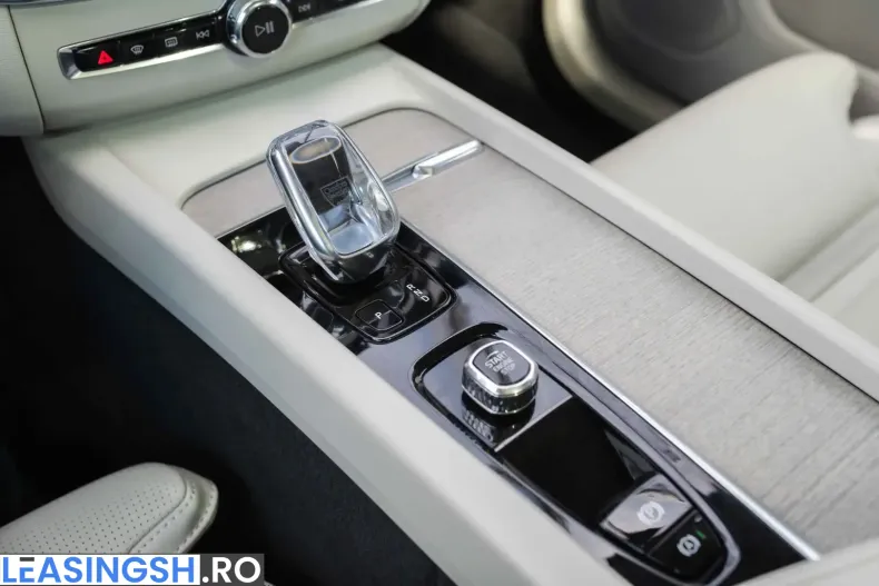 Volvo XC60 din 2021 cu 82.304 km - oferta VOL199014 - foto 30