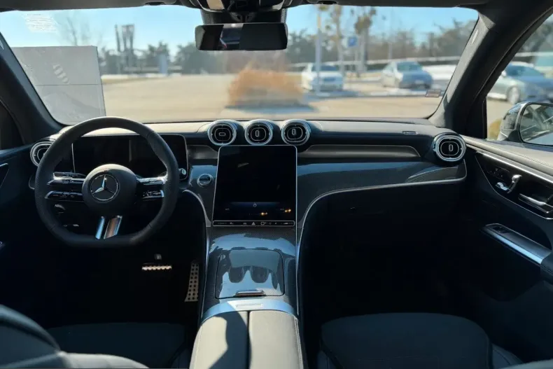 Mercedes-Benz GLC 220 (Clasa GLC) din 2025 cu 25.354 km - oferta MER199015 - foto 13