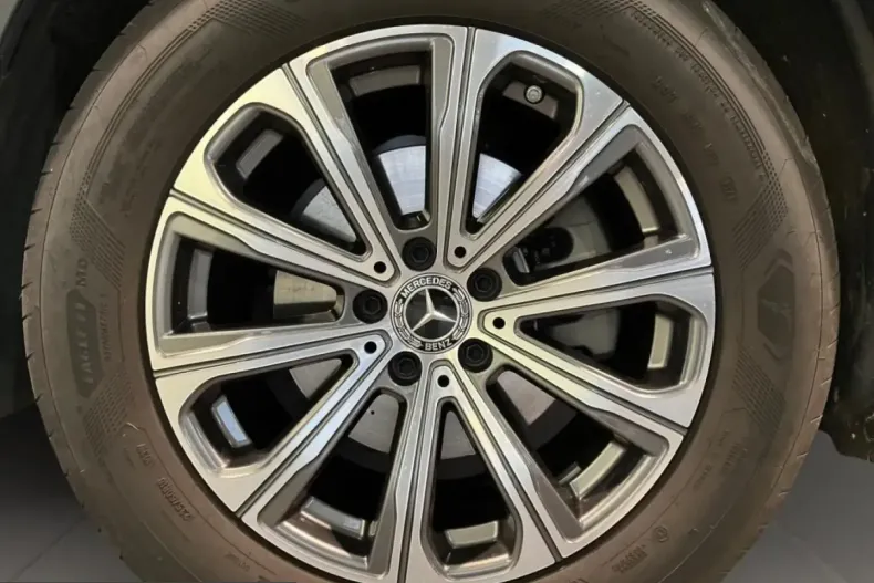 Mercedes-Benz GLC 200 (Clasa GLC) din 2024 cu 23.147 km - oferta MER199018 - foto 8