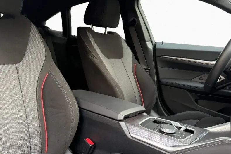 BMW 420d (Seria 4) din 2025 cu 29.999 km - oferta BMW199023 - foto 4