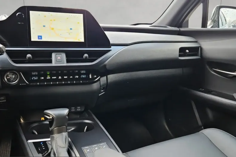 Lexus UX din 2024 cu 10.561 km - oferta LEX199027 - foto 9