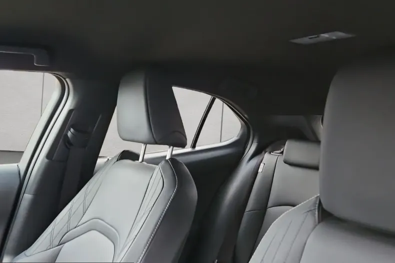 Lexus UX din 2024 cu 10.561 km - oferta LEX199027 - foto 12