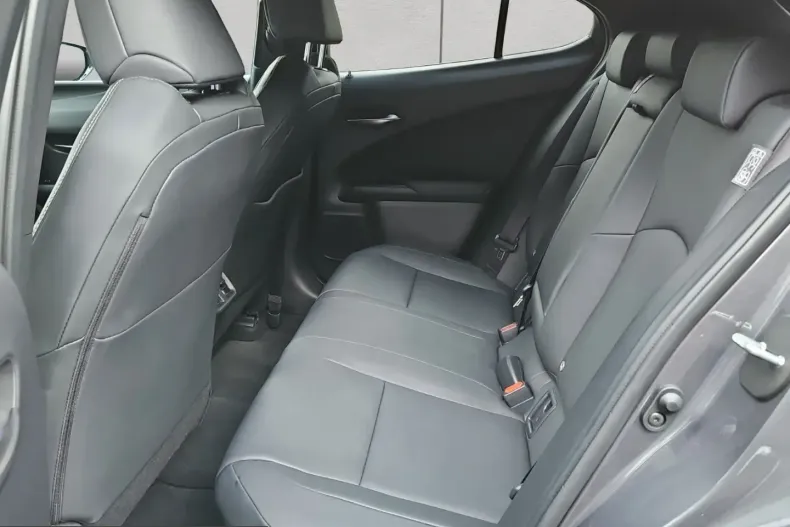 Lexus UX din 2024 cu 10.561 km - oferta LEX199027 - foto 14