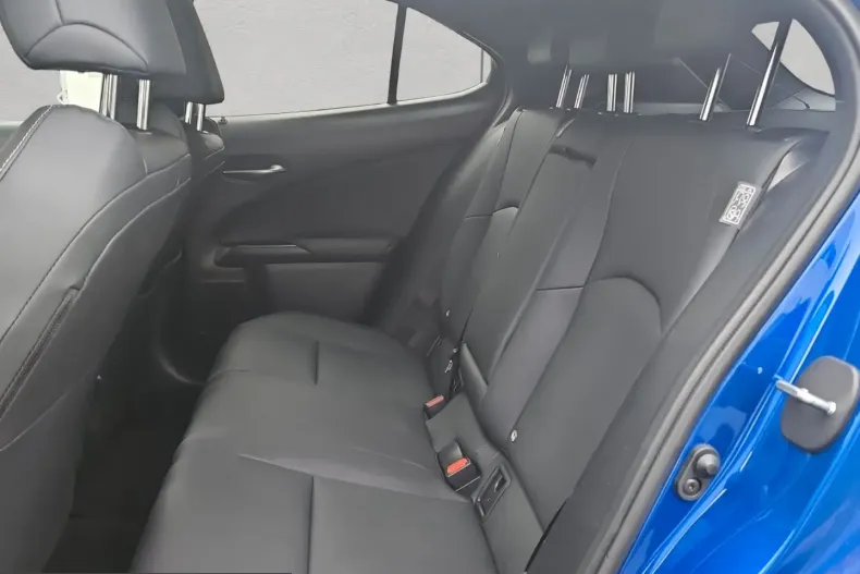 Lexus UX din 2024 cu 23.329 km - oferta LEX199028 - foto 15