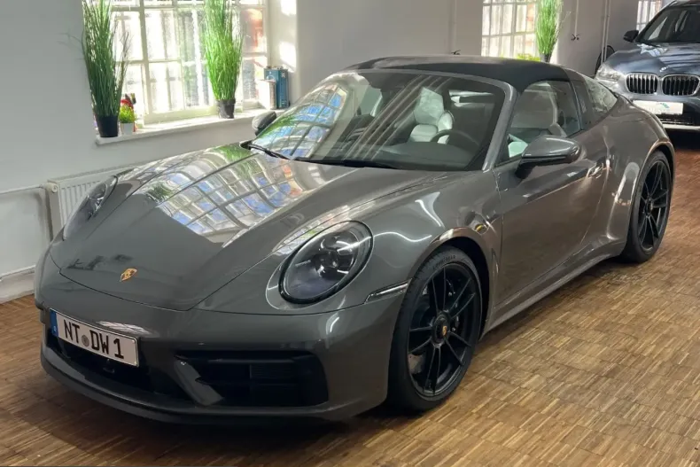 Porsche 992 din 2025 cu 6.900 km - oferta POR199052 - foto 1