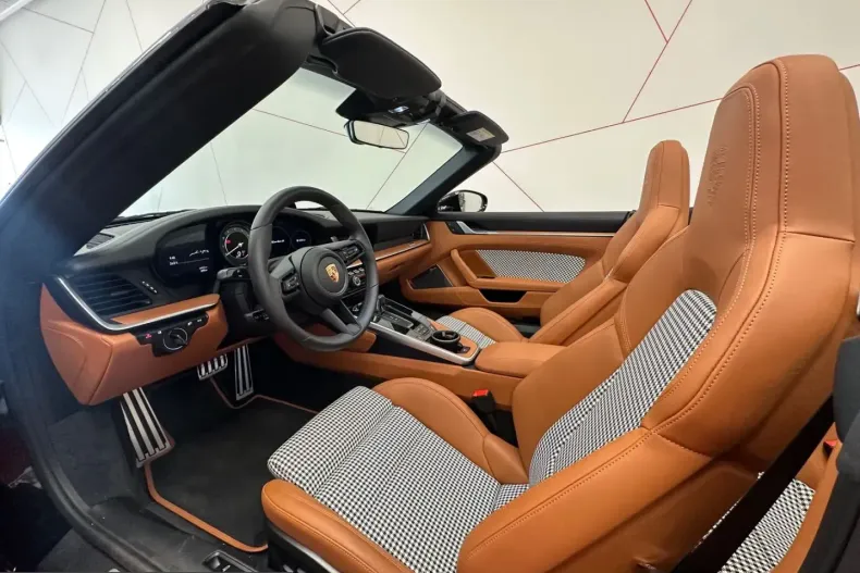 Porsche 911 din 2024 cu 6.000 km - oferta POR199055 - foto 6