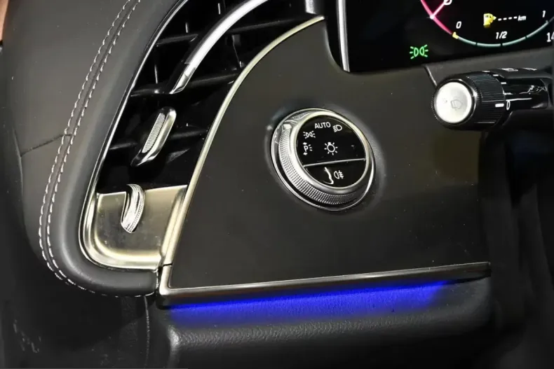 Mercedes-Benz E 200 (Clasa E) din 2024 cu 19.189 km - oferta MER199064 - foto 14