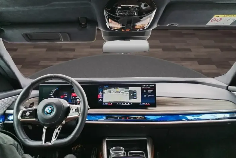 BMW M760e (Seria 7) din 2024 cu 33.339 km - oferta BMW199068 - foto 10