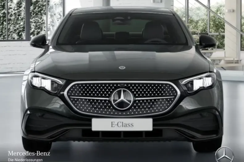 Mercedes-Benz E 200 (Clasa E) din 2025 cu 9.900 km - oferta MER199071 - foto 2