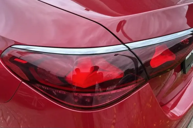 Mercedes-Benz E 200 (Clasa E) din 2024 cu 13.589 km - oferta MER199078 - foto 11