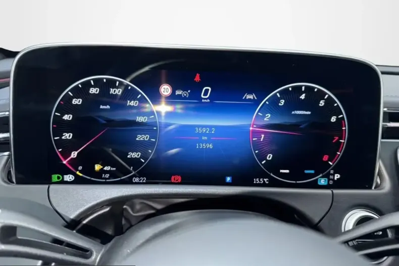 Mercedes-Benz E 200 (Clasa E) din 2024 cu 13.589 km - oferta MER199078 - foto 13