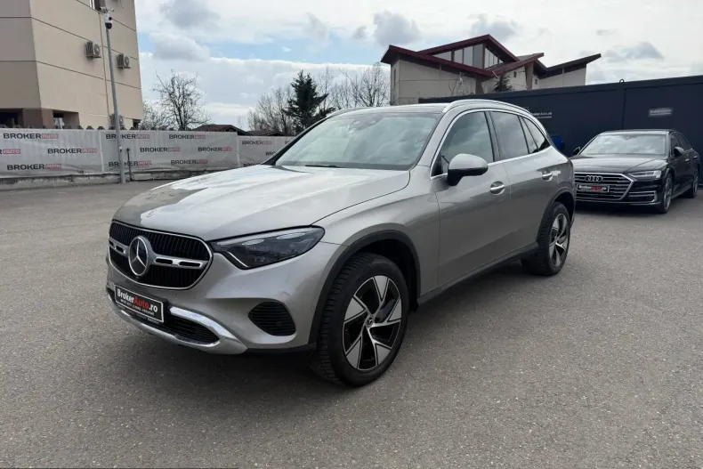 Mercedes-Benz GLC 300 (Clasa GLC) din 2023 cu 20.658 km - oferta MER199082 - foto 1