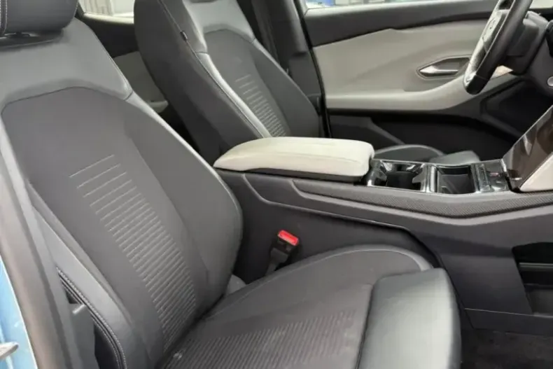 Ford Explorer din 2024 cu 27.745 km - oferta FOR199083 - foto 14