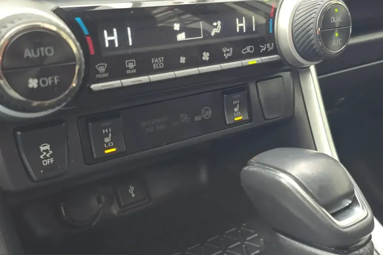 Toyota RAV4 din 2021 cu 59.963 km - oferta TOY199084 - foto 11