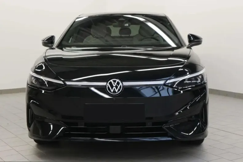 Volkswagen ID.7 din 2023 cu 52.500 km - oferta VOL199086 - foto 2