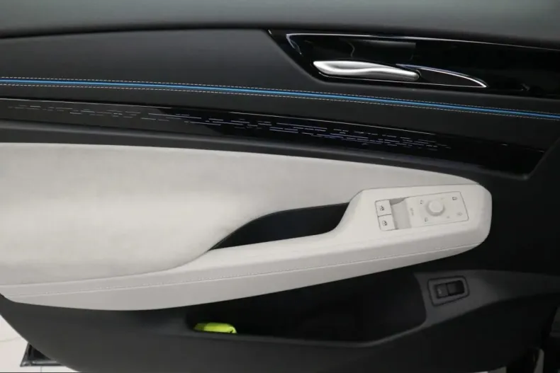 Volkswagen ID.7 din 2023 cu 52.500 km - oferta VOL199086 - foto 6