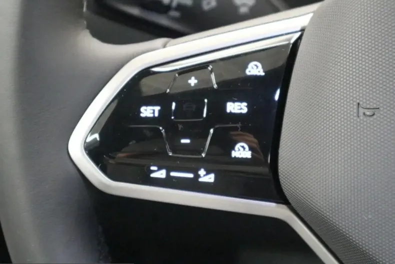 Volkswagen ID.7 din 2023 cu 52.500 km - oferta VOL199086 - foto 12