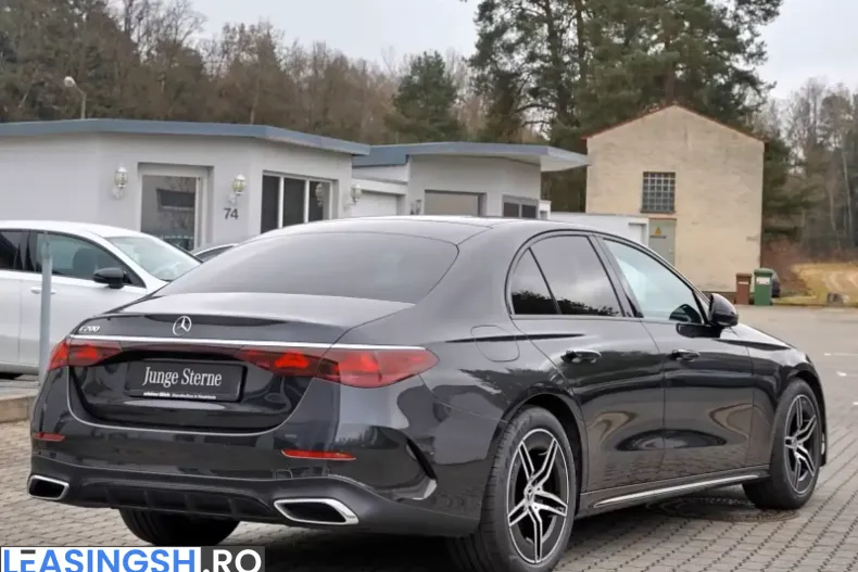 Mercedes-Benz E 200 (Clasa E) din 2024 cu 44.101 km - oferta MER199091 - foto 3