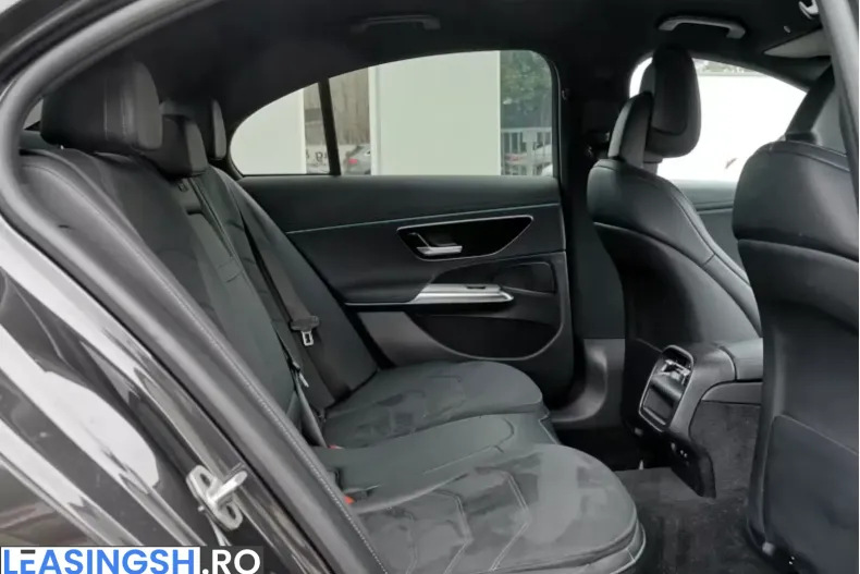 Mercedes-Benz E 200 (Clasa E) din 2024 cu 44.101 km - oferta MER199091 - foto 13