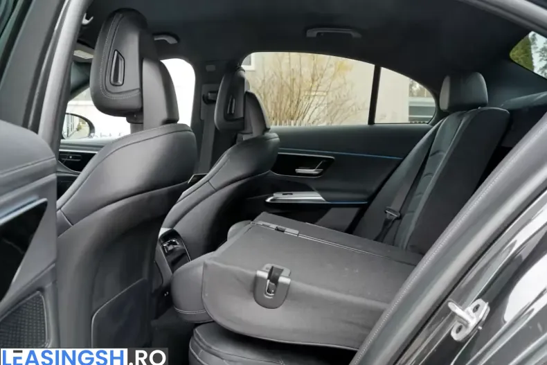 Mercedes-Benz E 200 (Clasa E) din 2024 cu 44.101 km - oferta MER199091 - foto 16