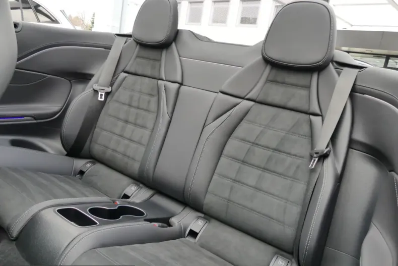 Mercedes-Benz CLE 200 (Clasa CLE) din 2024 cu 7.563 km - oferta MER199095 - foto 12