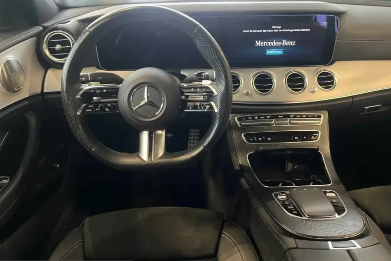 Mercedes-Benz E 220 (Clasa E) din 2024 cu 26.517 km - oferta MER199101 - foto 13