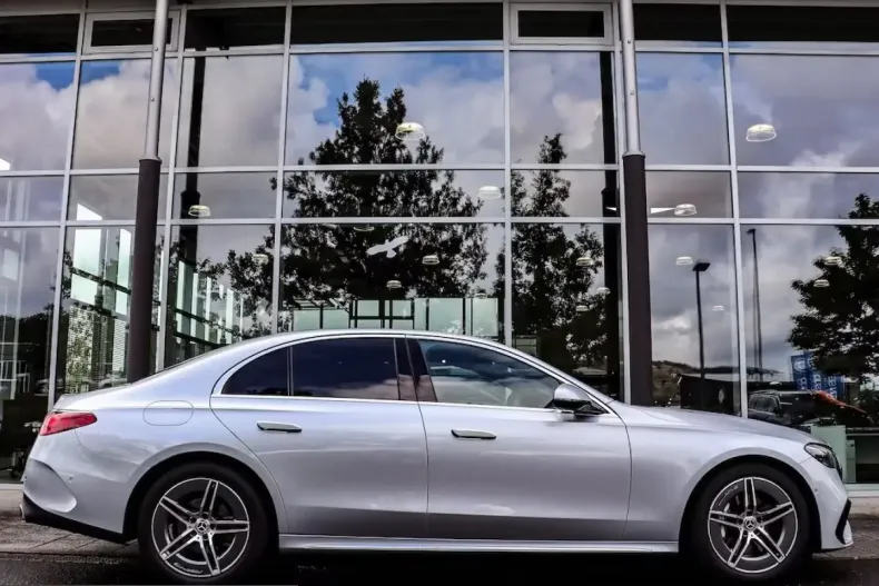 Mercedes-Benz E 200 (Clasa E) din 2024 cu 15.525 km - oferta MER199104 - foto 2