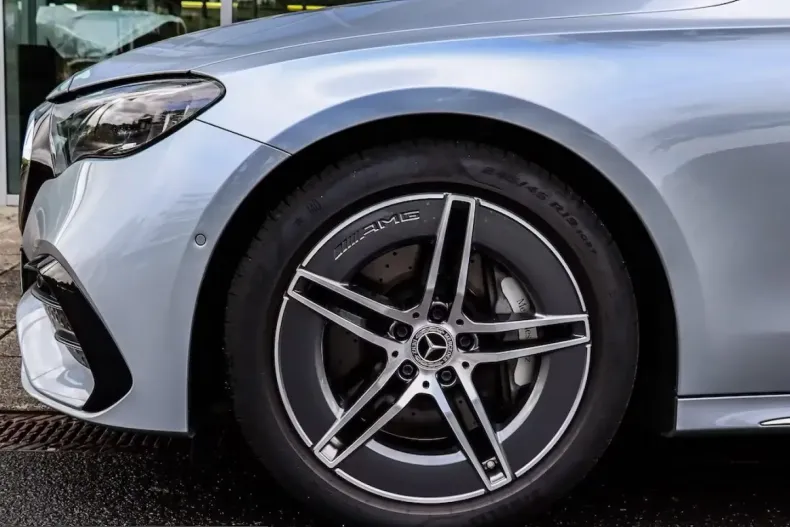 Mercedes-Benz E 200 (Clasa E) din 2024 cu 15.525 km - oferta MER199104 - foto 8