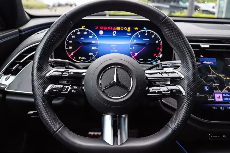 Mercedes-Benz E 200 (Clasa E) din 2024 cu 15.525 km - oferta MER199104 - foto 14