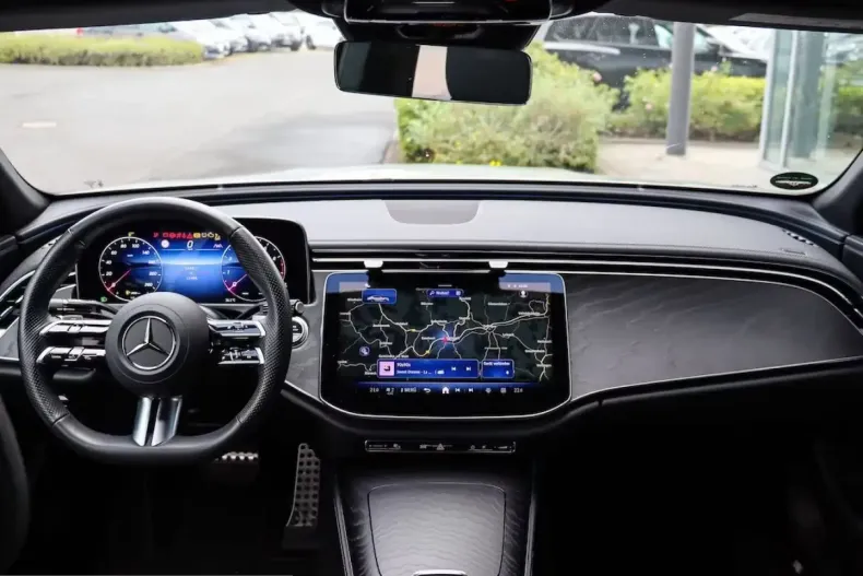 Mercedes-Benz E 200 (Clasa E) din 2024 cu 15.525 km - oferta MER199104 - foto 15