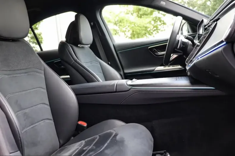 Mercedes-Benz E 200 (Clasa E) din 2024 cu 15.525 km - oferta MER199104 - foto 16