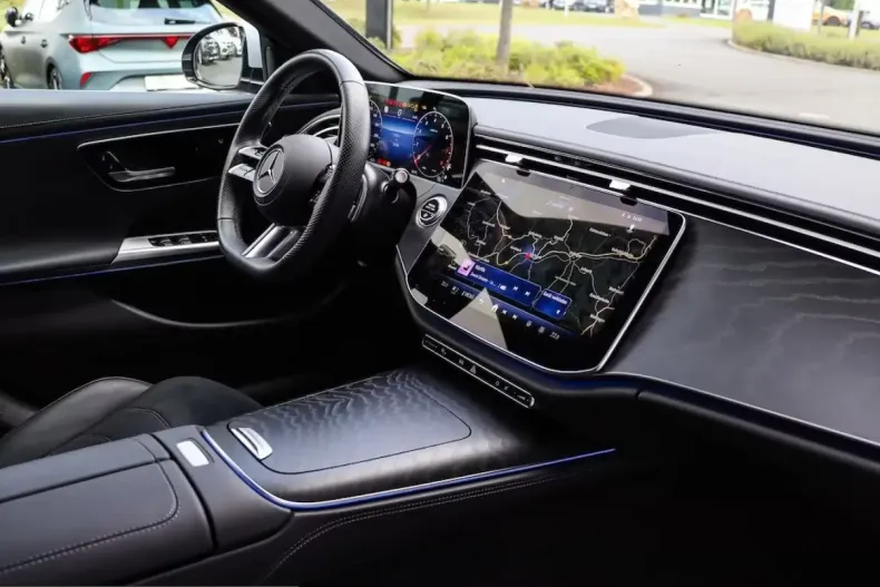 Mercedes-Benz E 200 (Clasa E) din 2024 cu 15.525 km - oferta MER199104 - foto 17