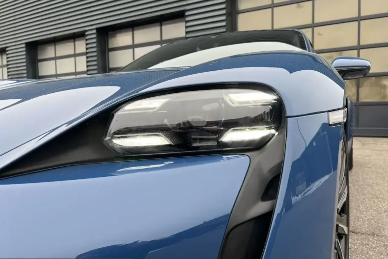 Porsche Taycan din 2023 cu 82.200 km - oferta POR199105 - foto 11