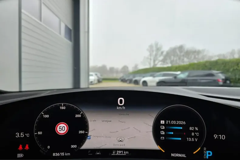 Porsche Taycan din 2023 cu 83.800 km - oferta POR199107 - foto 17