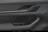 Porsche Taycan din 2023 cu 16.929 km - oferta POR199108 - foto 13