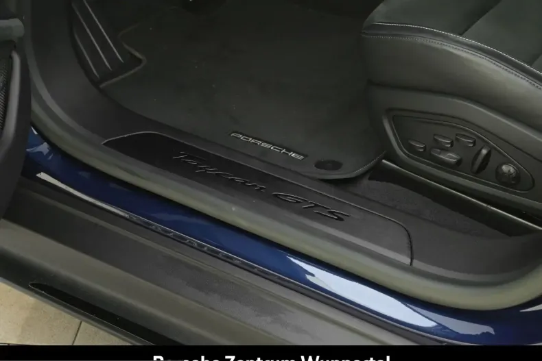 Porsche Taycan din 2023 cu 16.929 km - oferta POR199108 - foto 14