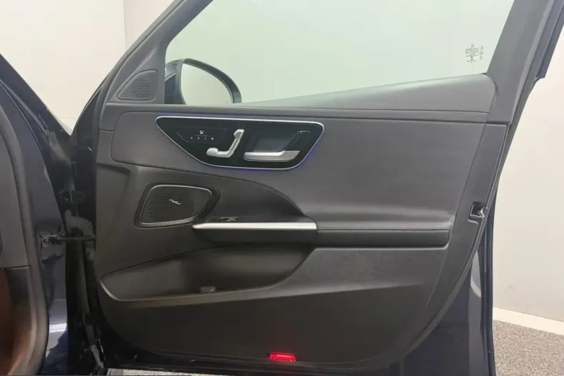 Mercedes-Benz C 300 (Clasa C) din 2022 cu 75.000 km - oferta MER199109 - foto 20