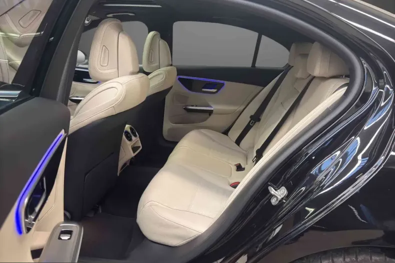 Mercedes-Benz C 200 (Clasa C) din 2024 cu 15.038 km - oferta MER199112 - foto 7