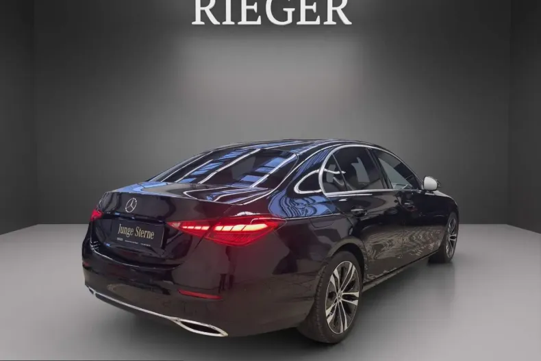 Mercedes-Benz C 200 (Clasa C) din 2024 cu 15.038 km - oferta MER199112 - foto 12