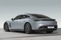 Porsche Taycan din 2022 cu 41.900 km - oferta POR199113 - foto 3