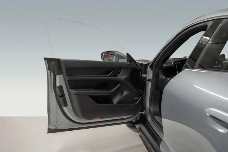 Porsche Taycan din 2022 cu 41.900 km - oferta POR199113 - foto 18