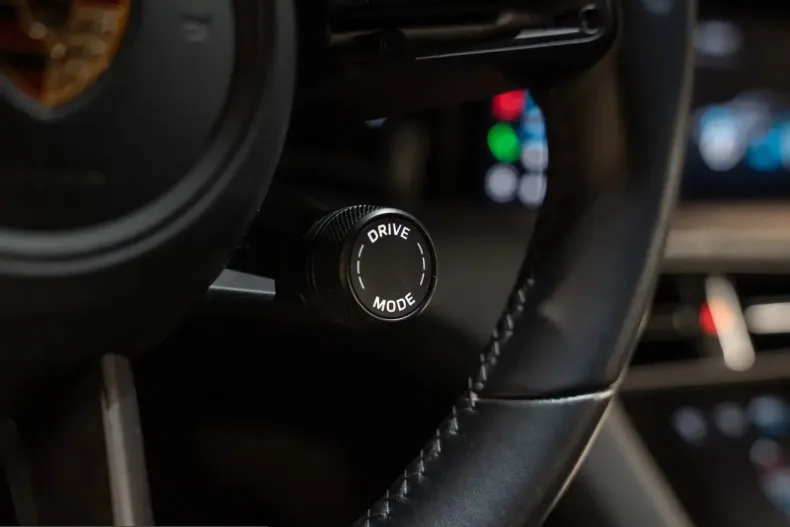 Porsche Taycan din 2022 cu 41.900 km - oferta POR199113 - foto 34