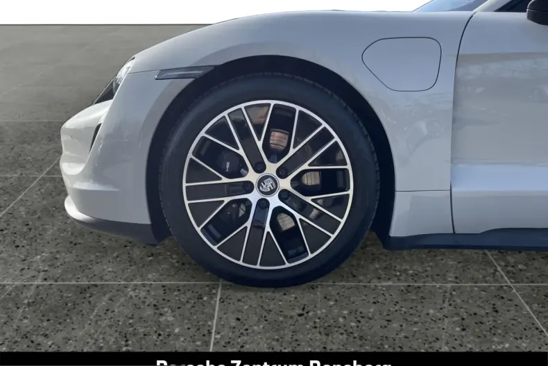 Porsche Taycan din 2023 cu 28.200 km - oferta POR199114 - foto 10