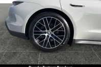 Porsche Taycan din 2023 cu 28.200 km - oferta POR199114 - foto 12