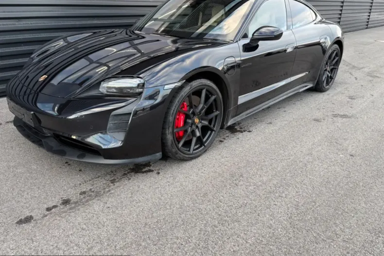 Porsche Taycan din 2022 cu 37.800 km - oferta POR199116 - foto 7