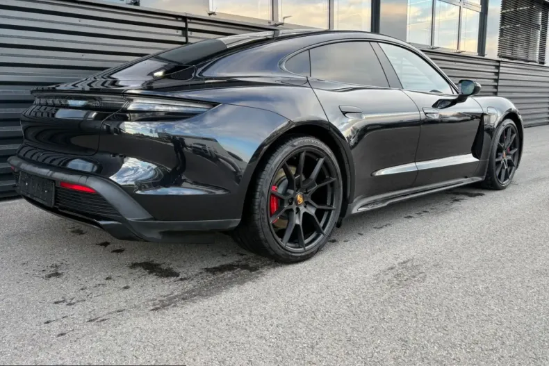 Porsche Taycan din 2022 cu 37.800 km - oferta POR199116 - foto 11