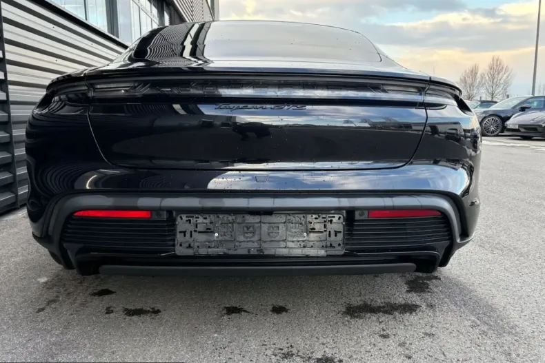 Porsche Taycan din 2022 cu 37.800 km - oferta POR199116 - foto 13