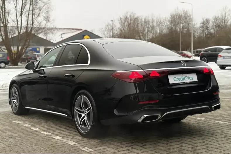 Mercedes-Benz E 200 (Clasa E) din 2024 cu 9.400 km - oferta MER199122 - foto 6