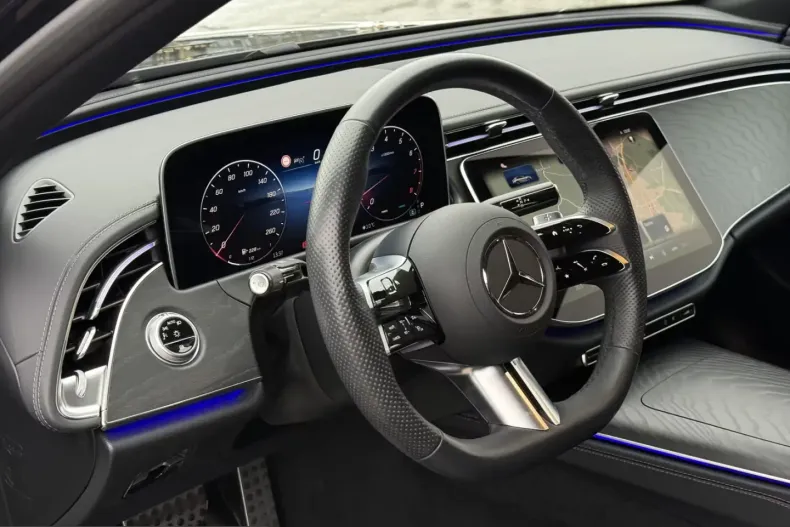 Mercedes-Benz E 200 (Clasa E) din 2024 cu 9.400 km - oferta MER199122 - foto 22