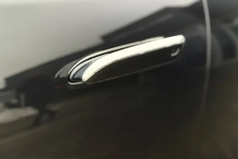 Mercedes-Benz E 200 (Clasa E) din 2024 cu 9.400 km - oferta MER199122 - foto 30